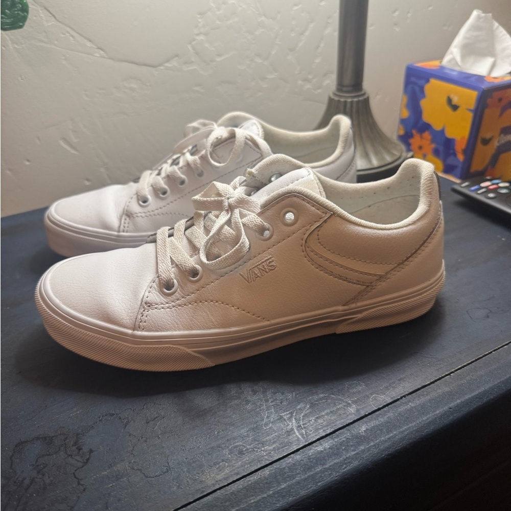 Vans White Lace-Up Sneakers Sz.7
